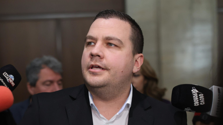 Балабанов за опозицията и вота на недоверие: Дори не могат да седнат всички на една маса